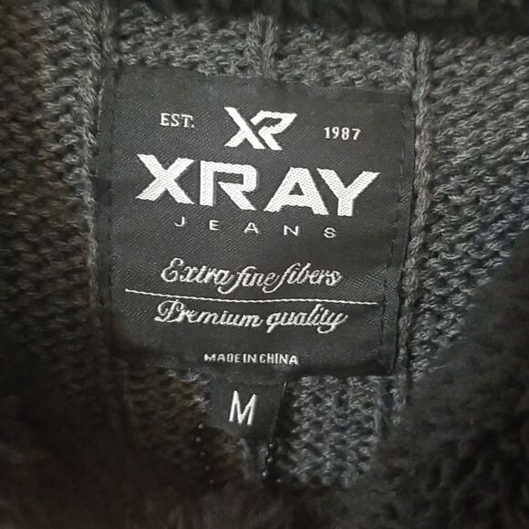 🆕️Premium Quality Cable Knit Sweater w/ Faux Fur and draw string collar - Picture 5 of 6